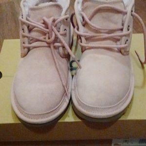 Women Nuemel ugg boots
